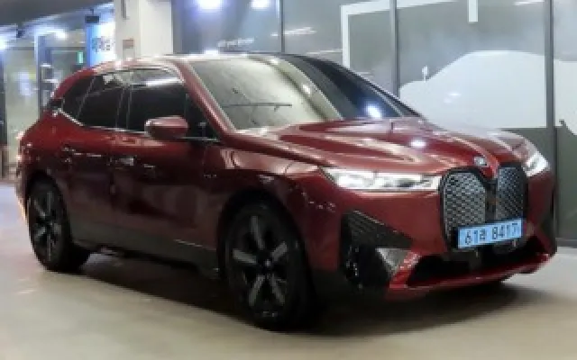 수원중고차량할부 iX xDrive 50 매물 사진 12 - 2023/10 30,084km