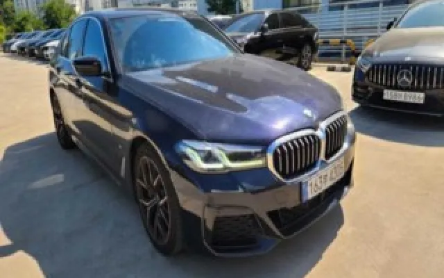 수원중고차량할부 5시리즈 (G30) 530i M 스포츠 매물 사진 1 - 2022/05 107,176km