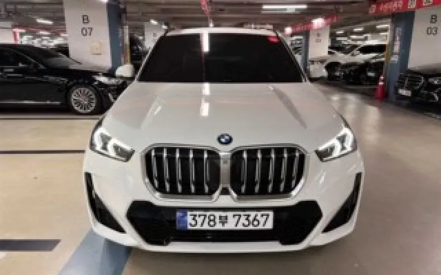 수원중고차량할부 X1 (U11) xDrive 20i M 스포츠 매물 사진 7 - 2023/12 56,940km