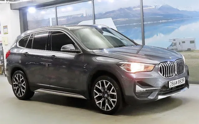 수원중고차량할부 X1 (F48) xDrive 20i xLine 스페셜에디션 매물 사진 4 - 2022/08 82,307km